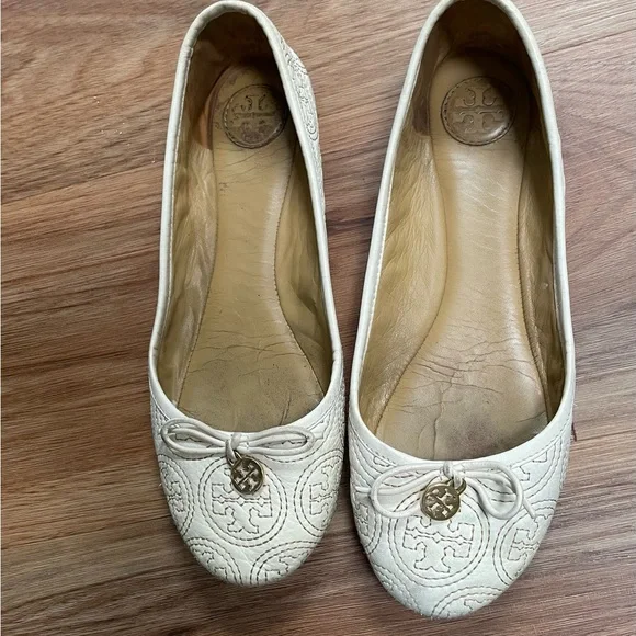 Tory Burch Flats - well worn and loved 💗🩷💗 - Picture 3 of 8